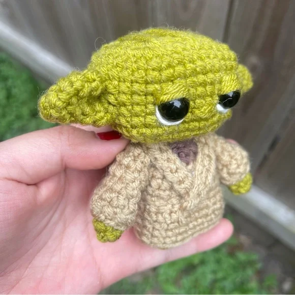Yoda Master Yoda Star Wars Inspired Handmade Green and Tan Crochet Figure - Picture 4 of 6